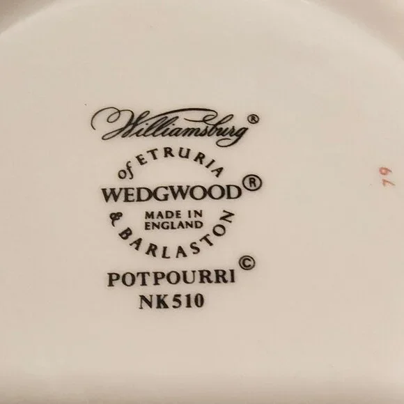 Wedgewood Teapot - Williamsburg Potpourri Pattern